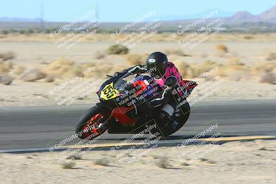 media/Jan-10-2025-CVMA Friday Practice (Fri) [[489e0da257]]/Group 4 and Trackday/Session 2 (Turn 4 Inside)/